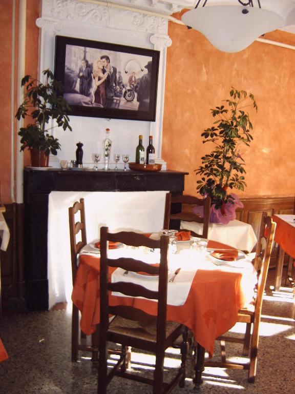 Hotel Restaurant Du Pont Vieux Camarès